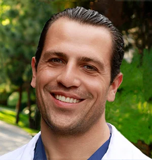 Portrait of Dr. Houman Saedi